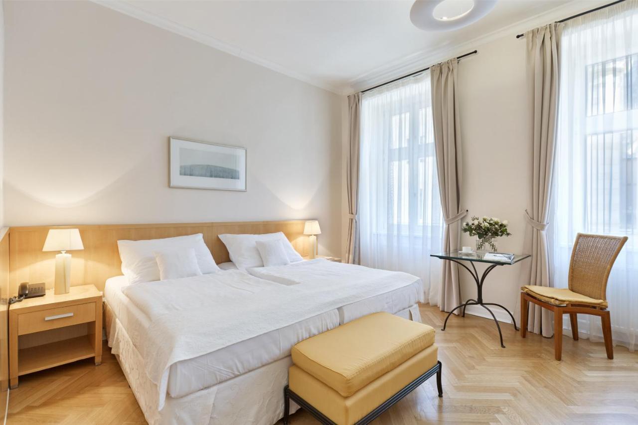 Palatin Hotel 4*